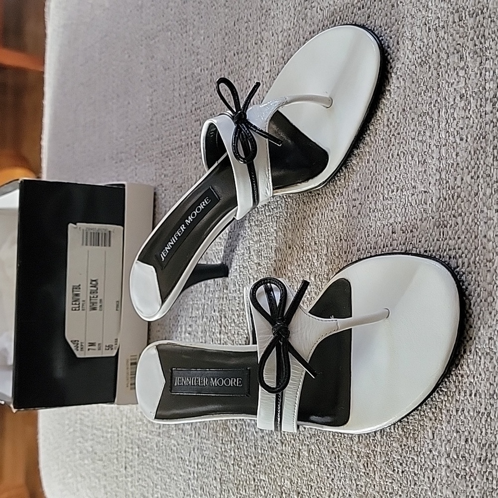 Vintage-Inspired Jennifer Moore "Eleni" Leather Sandals - Size 7